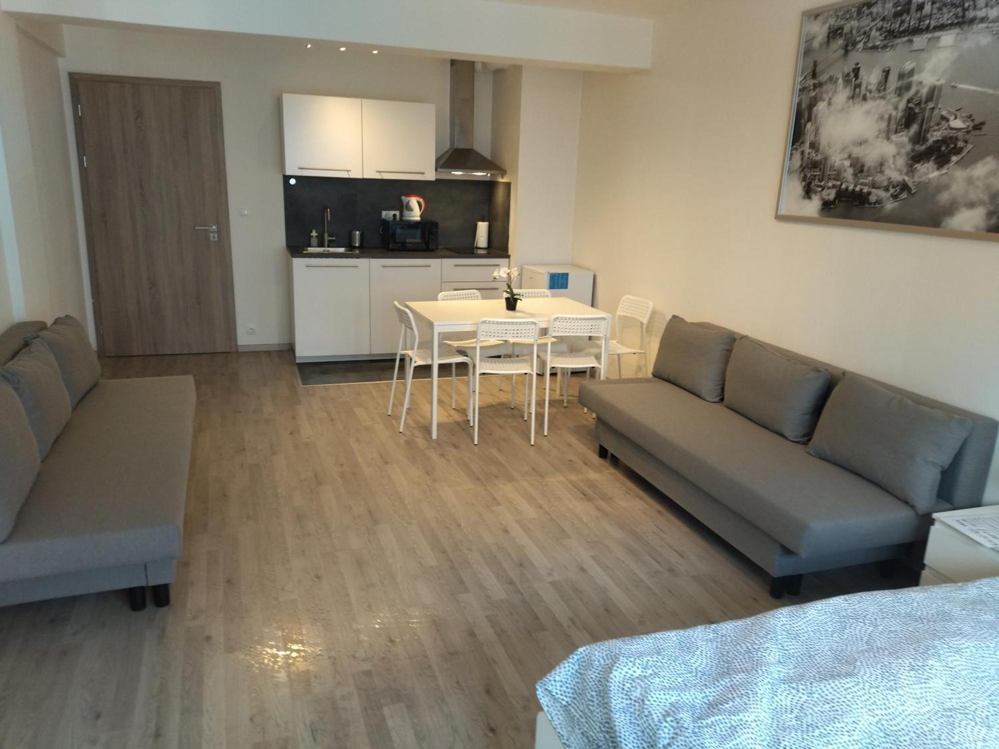 Brand New Studio Apartment #24 In Elite Residence With Free Secure Parking In The Center Prag Dış mekan fotoğraf